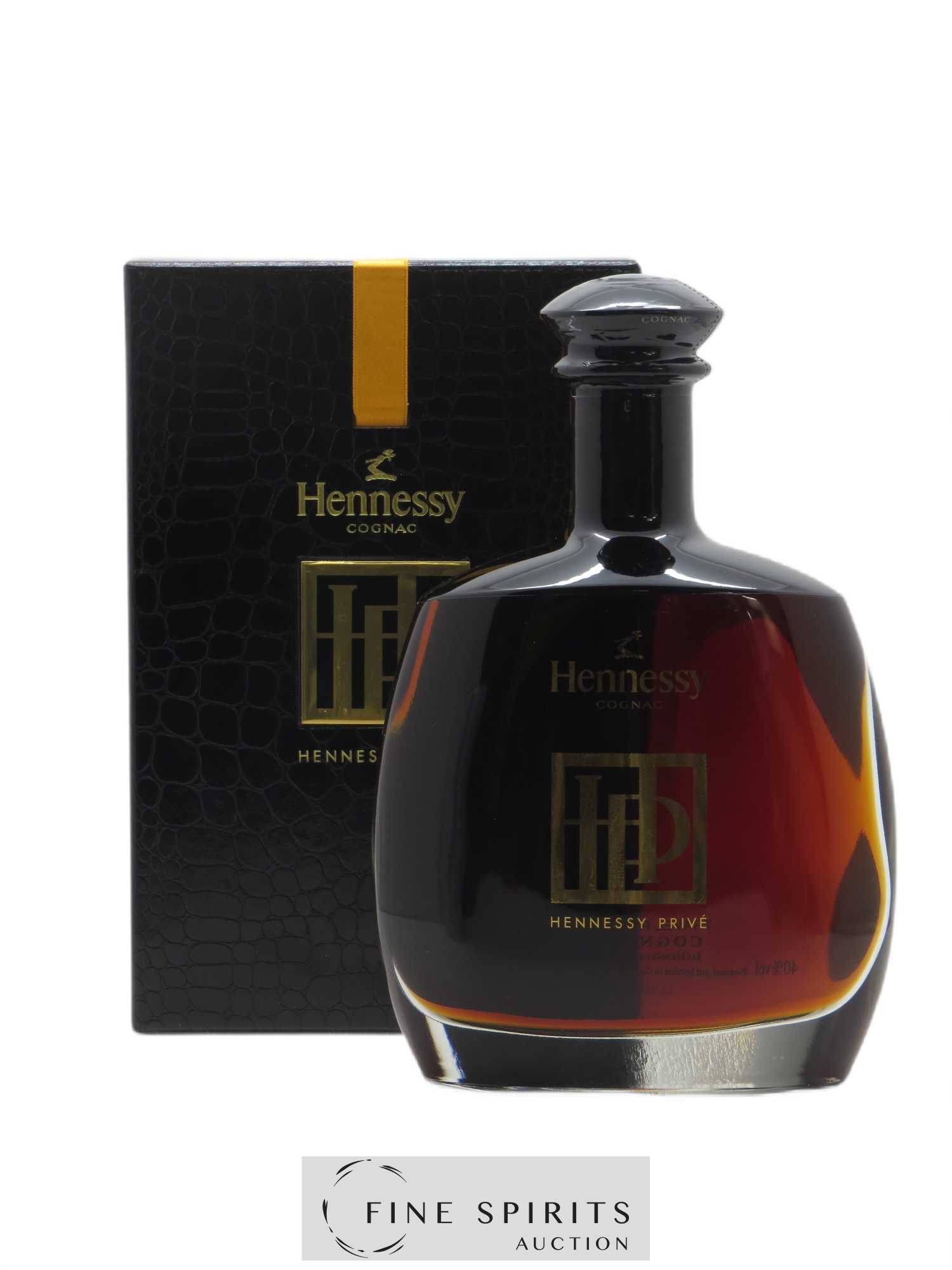 Hennessy Of. Hennessy Privé Travel Retail