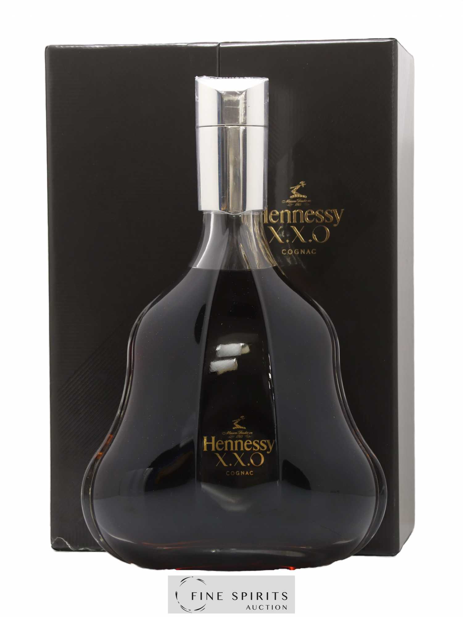 Hennessy Of. X.X.O Travel Retail