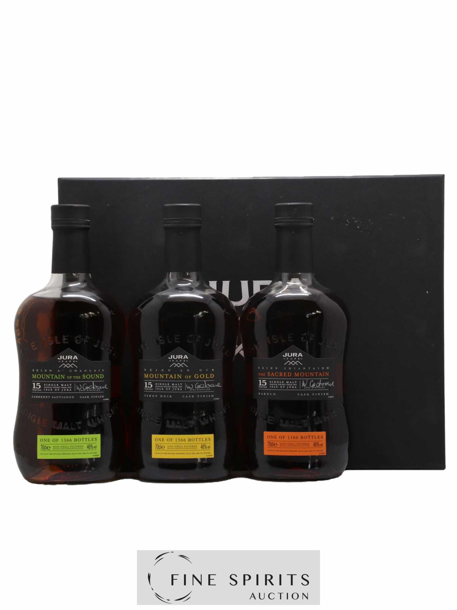 Jura 15 years Of. Paps Set of 3 bottles - One of 1366