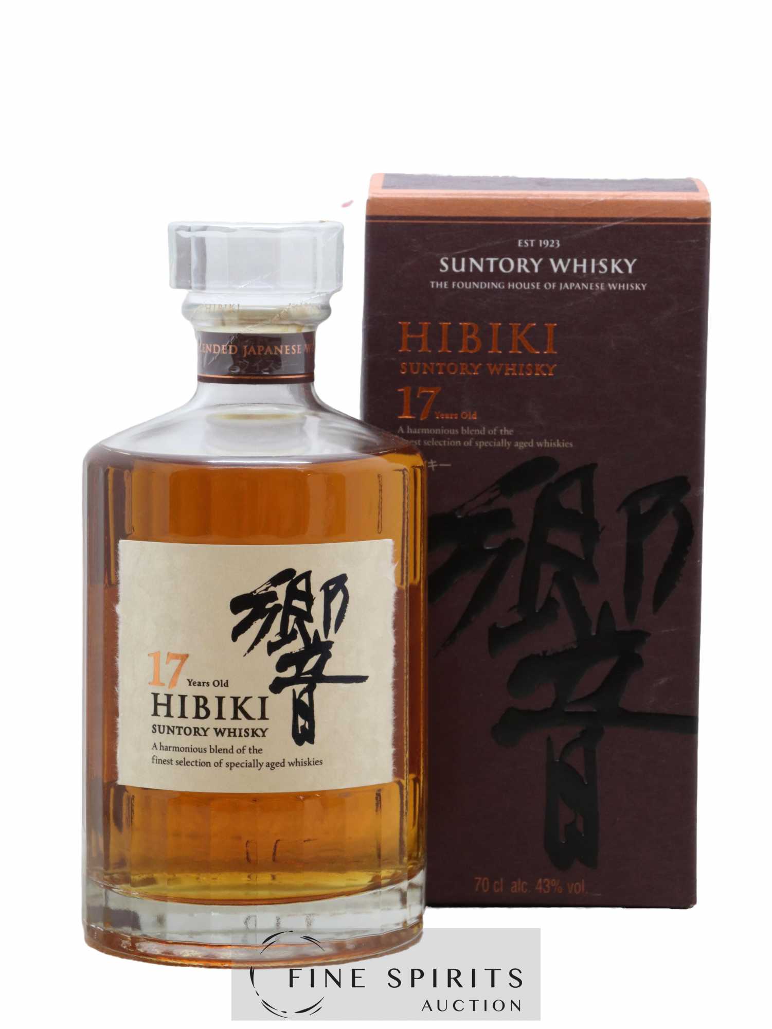 Hibiki 17 years Of. Suntory