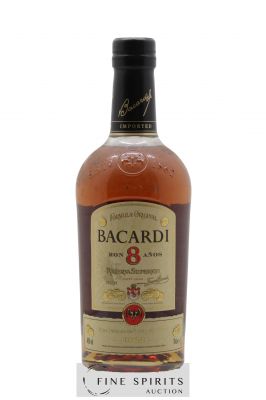 Rhum BACARDI 8 ans Reserva Superior ---- - Lot de 1 Bouteille