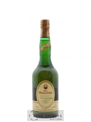 Père Magloire Of. Fine Calvados ---- - Lot de 1 Bottle