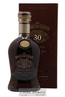 Appleton Estate 30 years Of. One of 4000 Very Rare Limited Edition ---- - Lot de 1 Bouteille
