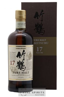 Taketsuru 17 years Of. Pure Malt Nikka Whisky   - Lot of 1 Bottle