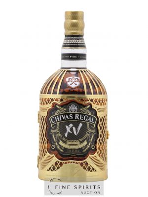 Chivas Regal 15 years Of. XV Limited Edition Design by Olivier Rousteing (1L) ---- - Lot de 1 Litre