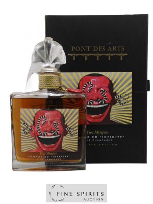 Pont des Arts Of. XO Infinity Yue Minjun Limited Edition ---- - Lot de 1 Bouteille