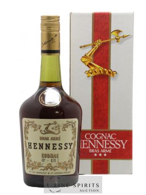 Hennessy Of. Bras Armé ---- - Lot de 1 Bouteille