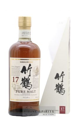 Taketsuru 17 years Of. Pure Malt Nikka Whisky ---- - Lot de 1 Bottle