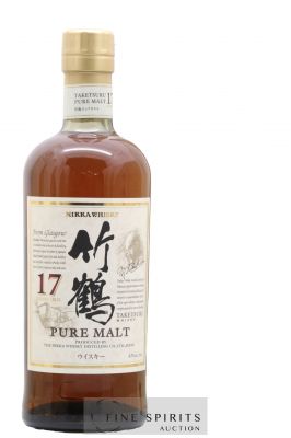 Taketsuru 17 years Of. Pure Malt Nikka Whisky ---- - Lot de 1 Bouteille